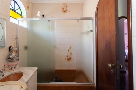 Casa à venda com 360m², 5 quartos e 2 vagasBanheiro Social