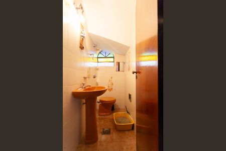 Casa à venda com 360m², 5 quartos e 2 vagasLavabo