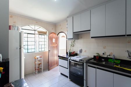 Casa à venda com 360m², 5 quartos e 2 vagasCozinha