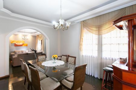 Casa à venda com 360m², 5 quartos e 2 vagasSala 2