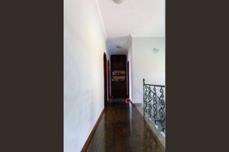 Casa à venda com 360m², 5 quartos e 2 vagasCorredor