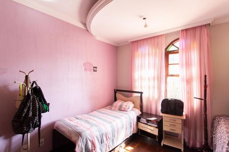 Casa à venda com 360m², 5 quartos e 2 vagasQuarto 1