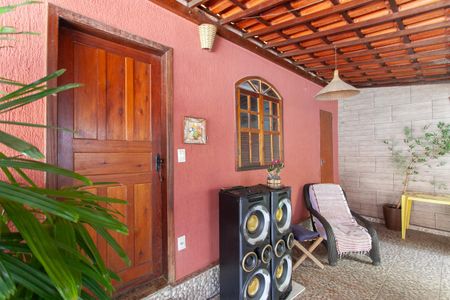 Casa à venda com 360m², 5 quartos e 2 vagasAnexo