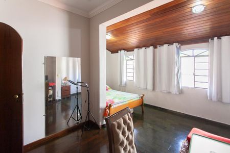 Casa à venda com 360m², 5 quartos e 2 vagasQuarto 2