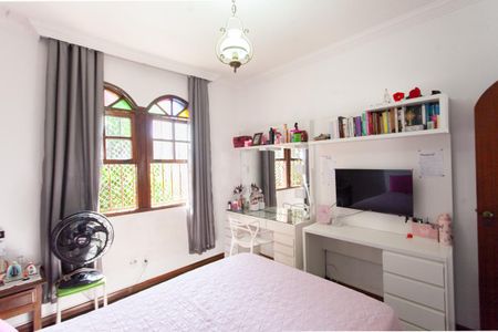 Casa à venda com 360m², 5 quartos e 2 vagasQuarto 3