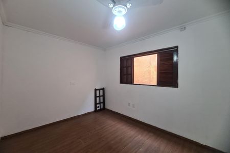 Casa à venda com 107m², 2 quartos e 2 vagasQuarto