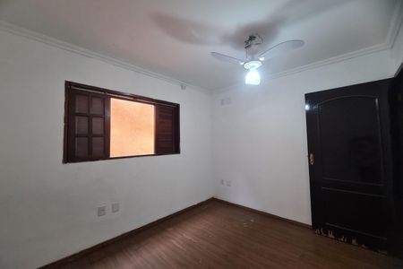 Casa à venda com 107m², 2 quartos e 2 vagasQuarto