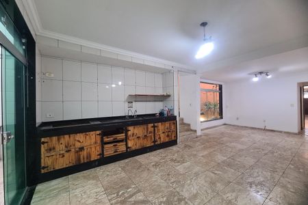 Casa à venda com 107m², 2 quartos e 2 vagasCozinha
