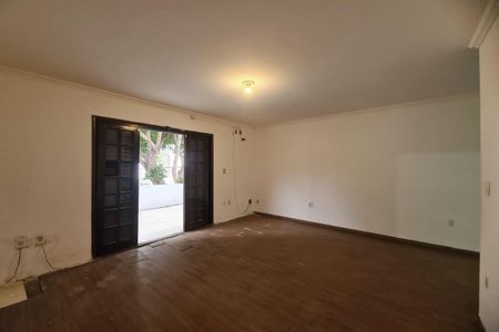 Casa à venda com 107m², 2 quartos e 2 vagasSuite