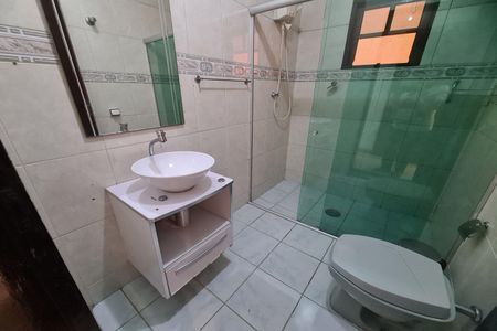 Casa à venda com 107m², 2 quartos e 2 vagasBanheiro Social