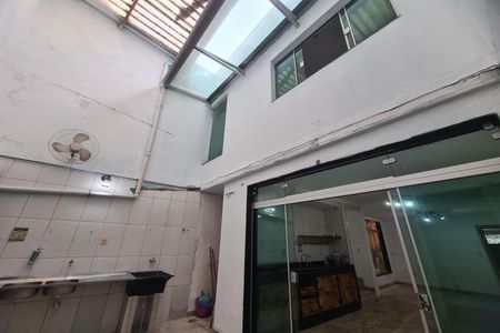 Casa à venda com 107m², 2 quartos e 2 vagasÁrea de Serviço