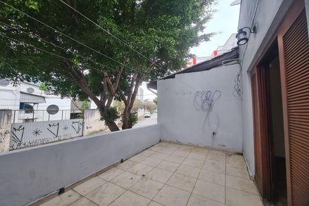 Casa à venda com 107m², 2 quartos e 2 vagasVaranda da Suite
