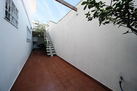 Casa à venda com 160m², 3 quartos e 2 vagasÁrea de Serviço
