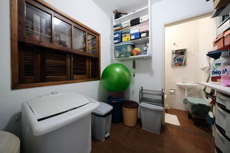 Casa à venda com 160m², 3 quartos e 2 vagasDespensa