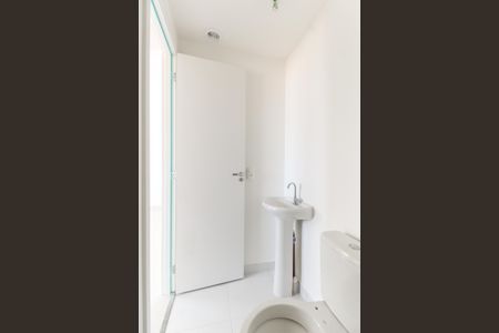 Apartamento para alugar com 33m², 2 quartos e sem vaga Apartamento para alugar com 33m², 2 quartos e sem vagaBanheiro