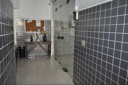 Apartamento à venda com 82m², 2 quartos e 1 vagaÁrea comum