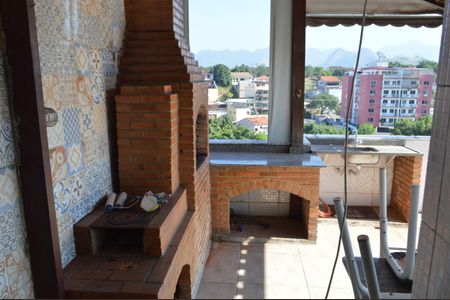 Apartamento à venda com 120m², 2 quartos e 2 vagas Apartamento à venda com 120m², 2 quartos e 2 vagasTerraço