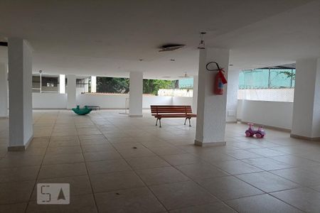 Apartamento à venda com 120m², 2 quartos e 2 vagas Apartamento à venda com 120m², 2 quartos e 2 vagasÁrea comum - Salão de festas