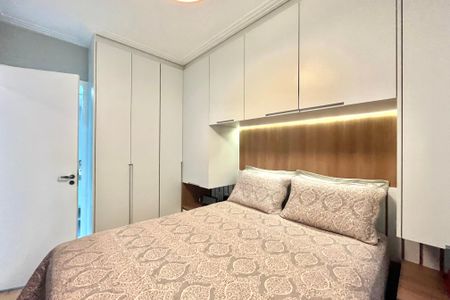 Apartamento à venda com 76m², 2 quartos e 2 vagas Apartamento à venda com 76m², 2 quartos e 2 vagasSuíte