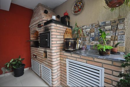 Casa à venda com 150m², 3 quartos e 2 vagasChurrasqueira