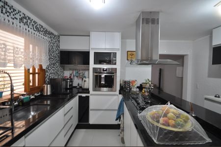 Casa à venda com 150m², 3 quartos e 2 vagasCozinha