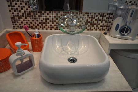 Casa à venda com 150m², 3 quartos e 2 vagasBanheiro da Suíte 2