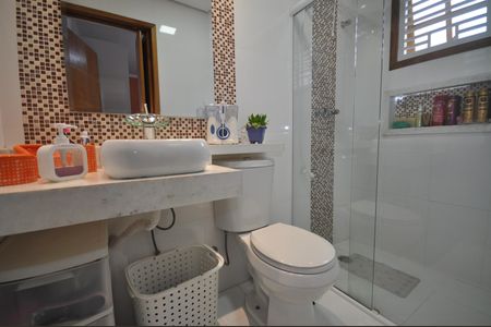 Casa à venda com 150m², 3 quartos e 2 vagasBanheiro da Suíte 2