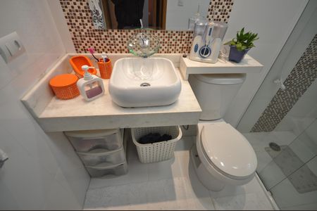 Casa à venda com 150m², 3 quartos e 2 vagasBanheiro da Suíte 2