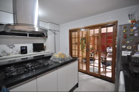 Casa à venda com 150m², 3 quartos e 2 vagasCozinha