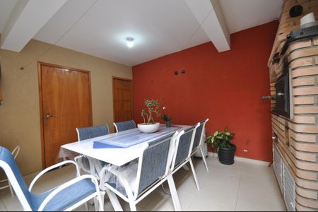 Casa à venda com 150m², 3 quartos e 2 vagasChurrasqueira