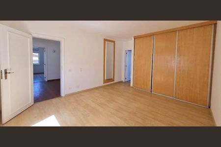 Casa de condomínio à venda com 620m², 4 quartos e 4 vagas