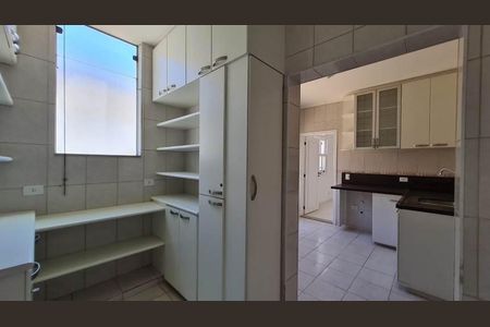 Casa de condomínio à venda com 620m², 4 quartos e 4 vagas