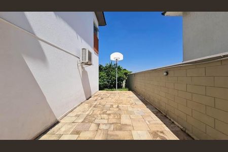 Casa de condomínio à venda com 620m², 4 quartos e 4 vagas