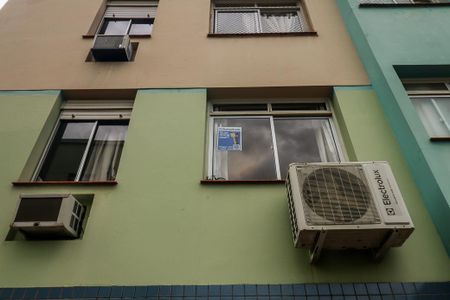 Apartamento à venda com 60m², 2 quartos e 1 vagaFachada