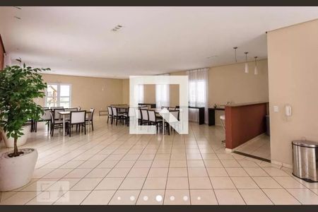 Apartamento à venda com 77m², 3 quartos e 2 vagas Apartamento à venda com 77m², 3 quartos e 2 vagasÁrea Comum - Salão de festas