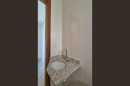 Apartamento à venda com 40m², 2 quartos e 1 vaga Apartamento à venda com 40m², 2 quartos e 1 vagaBanheiro da suíte