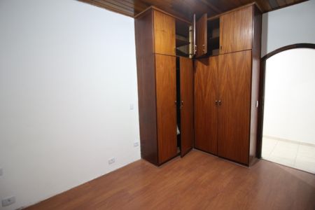 Casa à venda com 300m², 2 quartos e 5 vagasQuarto 2