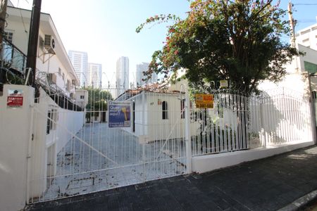 Casa à venda com 300m², 2 quartos e 5 vagasFachada