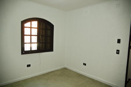 Casa à venda com 150m², 2 quartos e 2 vagasQuarto