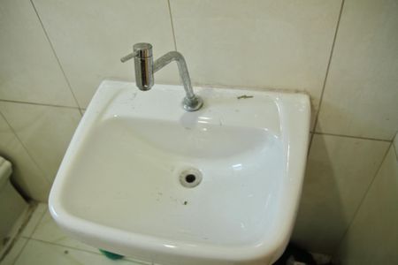 Casa à venda com 150m², 2 quartos e 2 vagasBanheiro Social