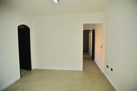 Casa à venda com 150m², 2 quartos e 2 vagasSala