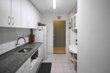 Apartamento à venda com 90m², 3 quartos e 2 vagas Apartamento à venda com 90m², 3 quartos e 2 vagasCozinha