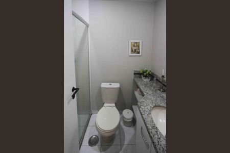 Apartamento à venda com 90m², 3 quartos e 2 vagas Apartamento à venda com 90m², 3 quartos e 2 vagasBanheiro da Suíte