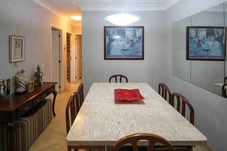 Apartamento à venda com 90m², 3 quartos e 2 vagas Apartamento à venda com 90m², 3 quartos e 2 vagasSala de Jantar