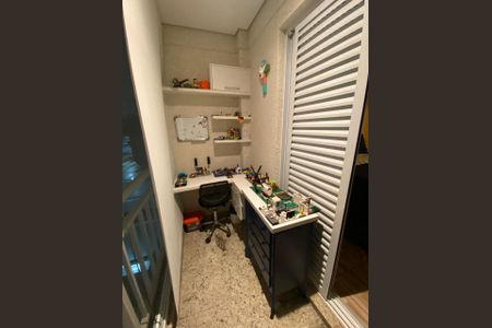 Apartamento à venda com 89m², 3 quartos e 2 vagasQuarto 