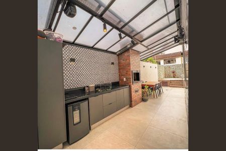 Apartamento à venda com 119m², 3 quartos e 2 vagasChurrasqueira 