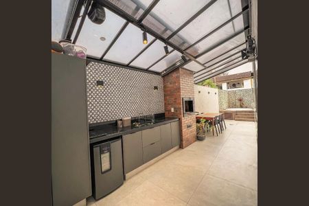 Apartamento à venda com 119m², 3 quartos e 2 vagasChurrasqueira 