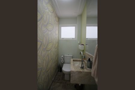 Casa à venda com 200m², 3 quartos e 2 vagasLavabo