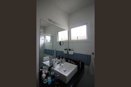 Casa à venda com 200m², 3 quartos e 2 vagasBanheiro Social