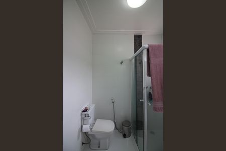 Casa à venda com 200m², 3 quartos e 2 vagasQuarto 1 - Suíte Banheiro